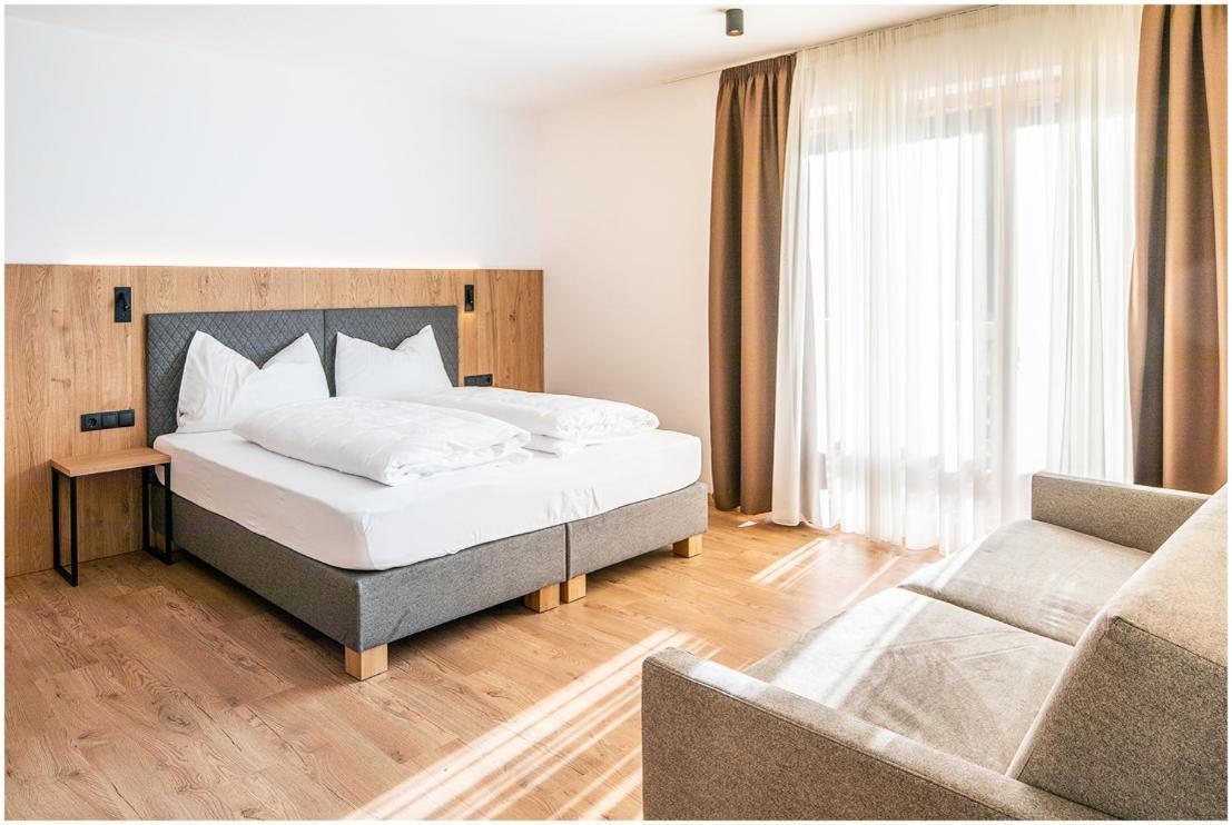 Double Room,1042299574:JPEG